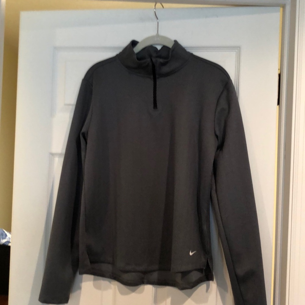 Nike Therma-Fit pullover
